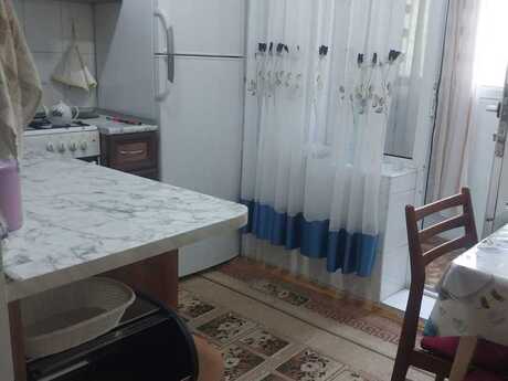 2 otaqlı köhnə tikili - Azadlıq Prospekti m. - 62 m²