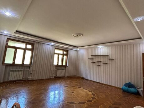 4 otaqlı köhnə tikili - Həzi Aslanov m. - 75 m²