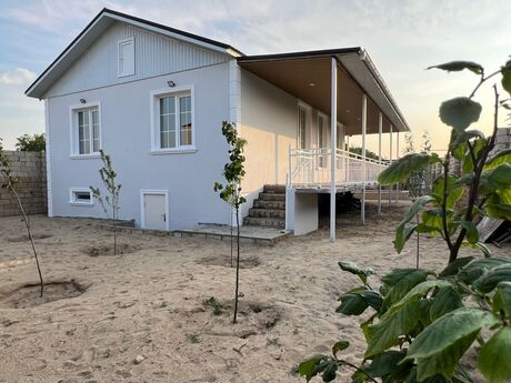 4 otaqlı həyət evi/bağ evi - Pirşağı q. - 100 m²