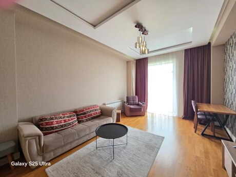 4 otaqlı yeni tikili - Ağ şəhər q. - 170 m²