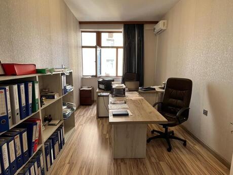 3 otaqlı ofis - Şah İsmayıl Xətai m. - 110 m²