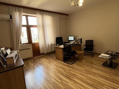 3 otaqlı ofis - Şah İsmayıl Xətai m. - 110 m²
