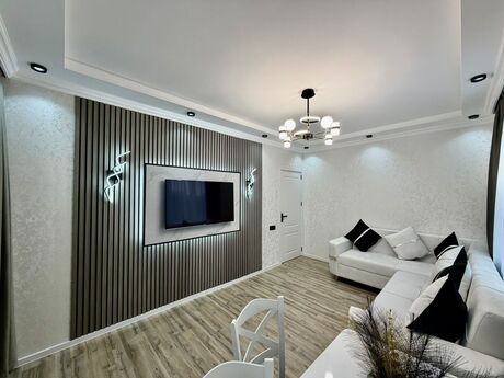 2 otaqlı köhnə tikili - Neftçilər m. - 45 m²