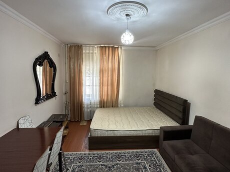 1 otaqlı köhnə tikili - Həzi Aslanov m. - 40 m²
