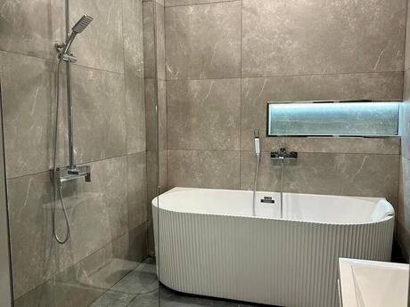 4 otaqlı həyət evi/bağ evi - Novxanı q. - 200 m²
