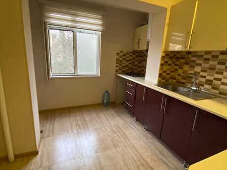 3 otaqlı köhnə tikili - Köhnə Günəşli q. - 90 m²