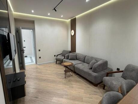2 otaqlı yeni tikili - 8 Noyabr m. - 72 m²