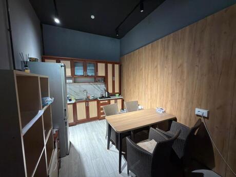 8 otaqlı həyət evi/bağ evi - Sea Breeze q. - 398 m²