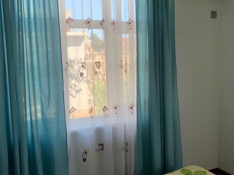 2 otaqlı həyət evi/bağ evi - Mərdəkan q. - 75 m²