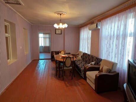 6 otaqlı həyət evi/bağ evi - Füzuli - 160 m²