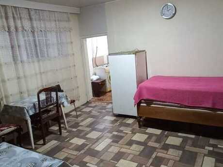 2 otaqlı həyət evi/bağ evi - Elmlər Akademiyası m. - 40 m²