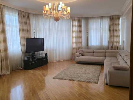 3 otaqlı yeni tikili - Həzi Aslanov m. - 153 m²