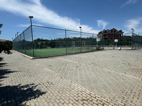2 otaqlı həyət evi/bağ evi - Buzovna q. - 133 m²