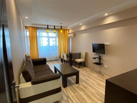 2 otaqlı köhnə tikili - Yasamal r. - 75 m²