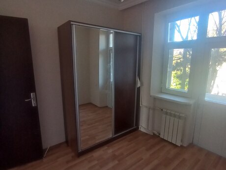 3 otaqlı köhnə tikili - Hövsan q. - 65 m²