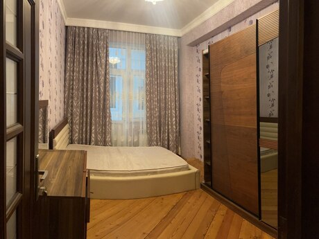 3 otaqlı yeni tikili - Neftçilər m. - 70 m²