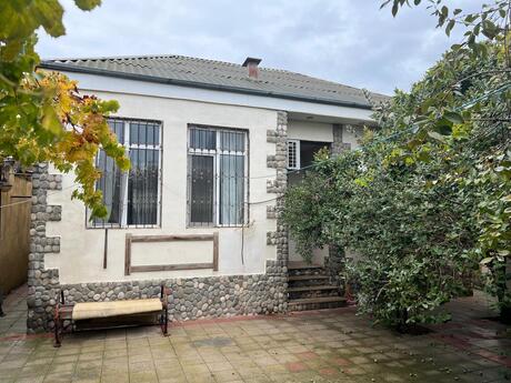 3 otaqlı həyət evi/bağ evi - Qala q. - 70 m²