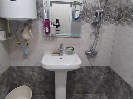 2 otaqlı köhnə tikili - Bakıxanov q. - 40 m²