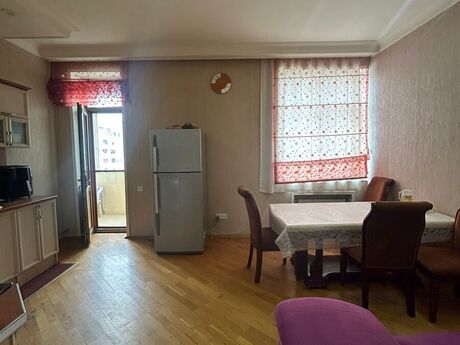 4 otaqlı yeni tikili - Nəsimi r. - 175 m²