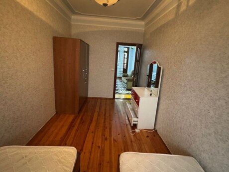 2 otaqlı köhnə tikili - Memar Əcəmi m. - 50 m²