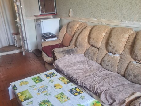 1 otaqlı köhnə tikili - Bakıxanov q. - 25 m²