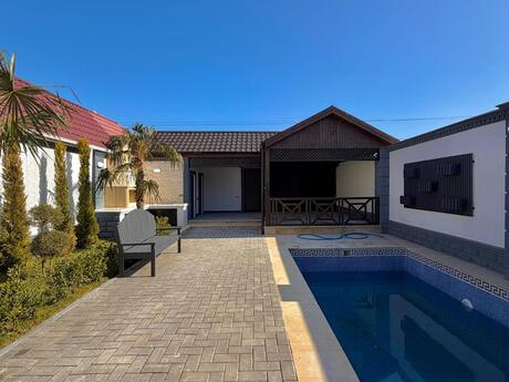 4 otaqlı həyət evi/bağ evi - Şüvəlan q. - 150 m²