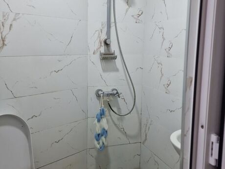 1 otaqlı köhnə tikili - Elmlər Akademiyası m. - 42 m²