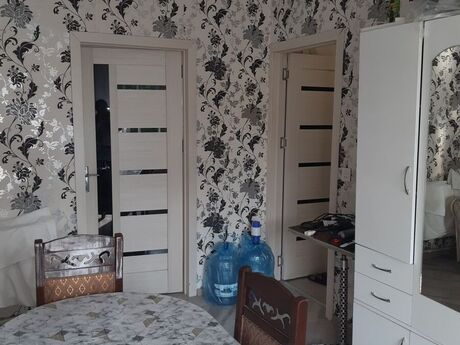 3 otaqlı köhnə tikili - Memar Əcəmi m. - 60 m²