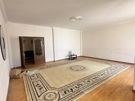 4 otaqlı yeni tikili - Nərimanov r. - 205 m²
