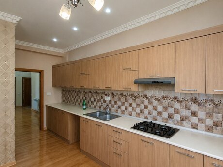 4 otaqlı yeni tikili - Əhmədli q. - 145 m²