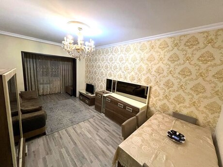3 otaqlı köhnə tikili - Xalqlar Dostluğu m. - 70 m²