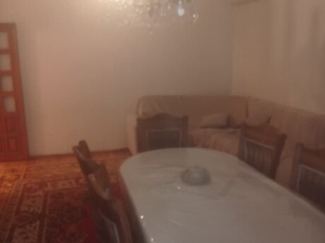 3 otaqlı köhnə tikili - Elmlər Akademiyası m. - 90 m²