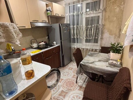 2 otaqlı köhnə tikili - Nəsimi r. - 70 m²