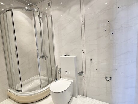 3 otaqlı yeni tikili - 28 May m. - 190 m²