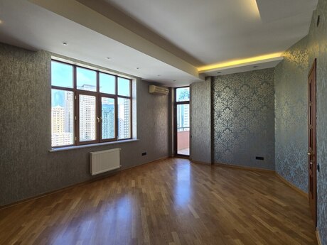 3 otaqlı yeni tikili - 28 May m. - 190 m²