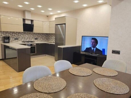 3 otaqlı köhnə tikili - Gənclik m. - 85 m²