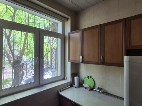 2 otaqlı köhnə tikili - Nəsimi r. - 50 m²