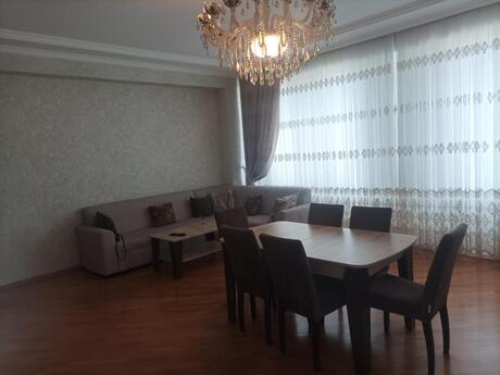 3 otaqlı yeni tikili - Azadlıq Prospekti m. - 130 m²