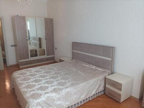 3 otaqlı yeni tikili - Azadlıq Prospekti m. - 130 m²