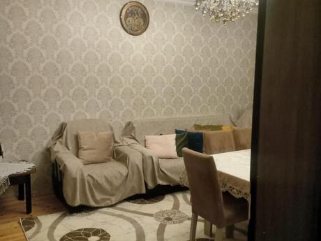 6 otaqlı həyət evi/bağ evi - Binəqədi r. - 100 m²