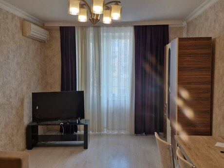 1 otaqlı köhnə tikili - Elmlər Akademiyası m. - 35 m²