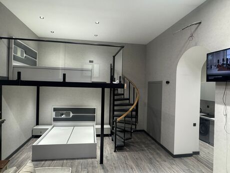 2 otaqlı köhnə tikili - Sahil m. - 52 m²