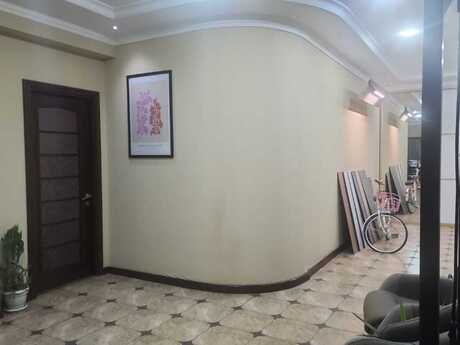 4 otaqlı ofis - Nizami m. - 205 m²
