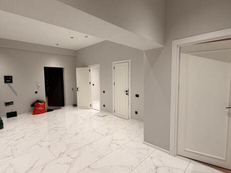 2 otaqlı yeni tikili - Koroğlu m. - 117.2 m²