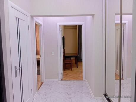 2 otaqlı yeni tikili - 8 Noyabr m. - 90 m²