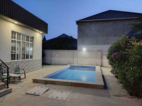 4 otaqlı həyət evi/bağ evi - Mərdəkan q. - 250 m²