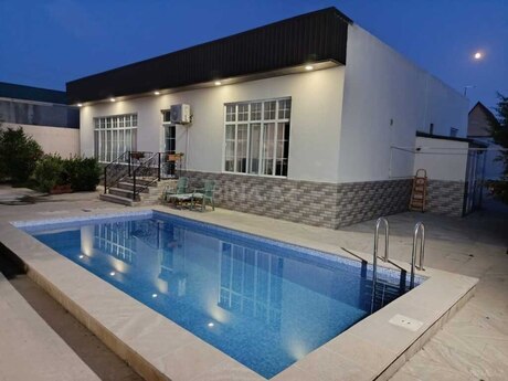 4 otaqlı həyət evi/bağ evi - Mərdəkan q. - 250 m²