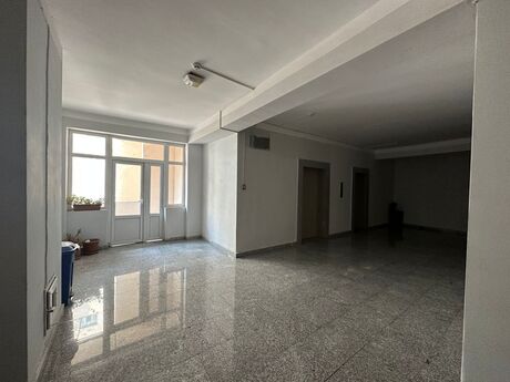 3 otaqlı yeni tikili - Nəsimi r. - 152 m²