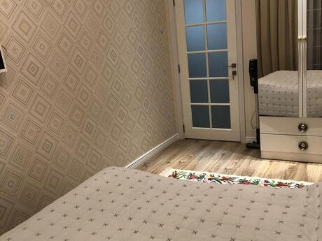 2 otaqlı yeni tikili - Azadlıq Prospekti m. - 80 m²