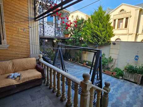 6 otaqlı həyət evi/bağ evi - Masazır q. - 240 m²